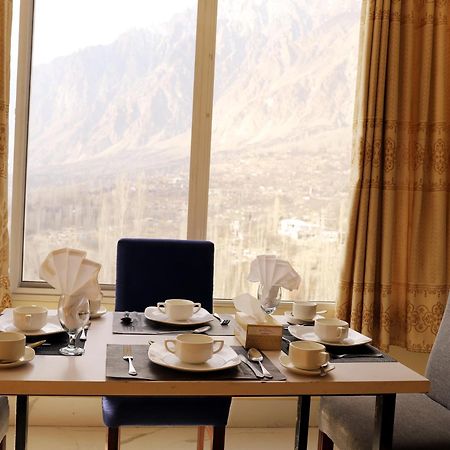 Hilltop Hotel, Hunza Karimabad  Екстериор снимка